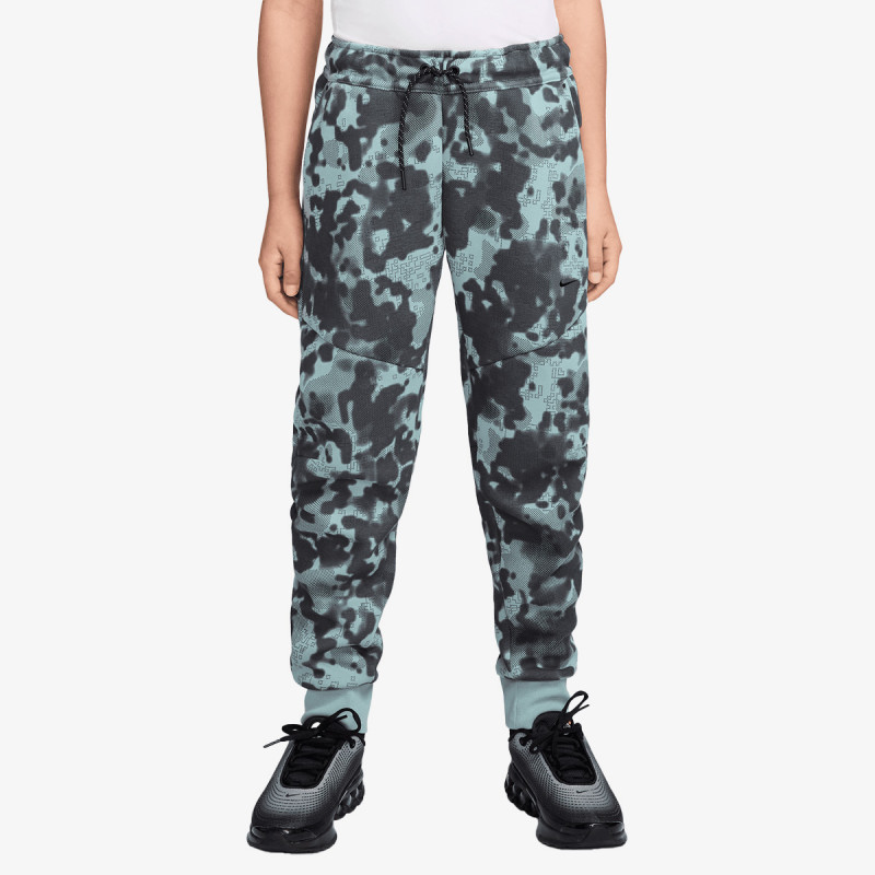 Nike Sportswear 
