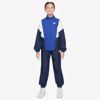 Nike Sportswear 