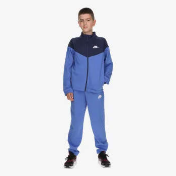 Nike Sportswear 