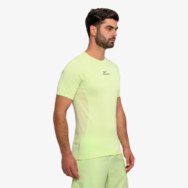 Nike Pro 