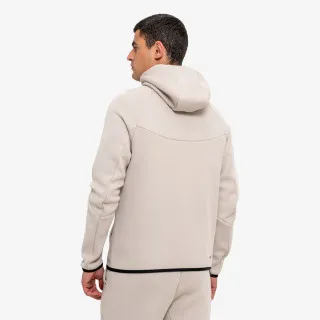Nike Tech 