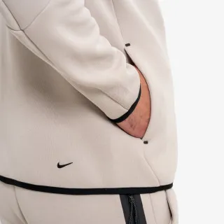 Nike Tech 
