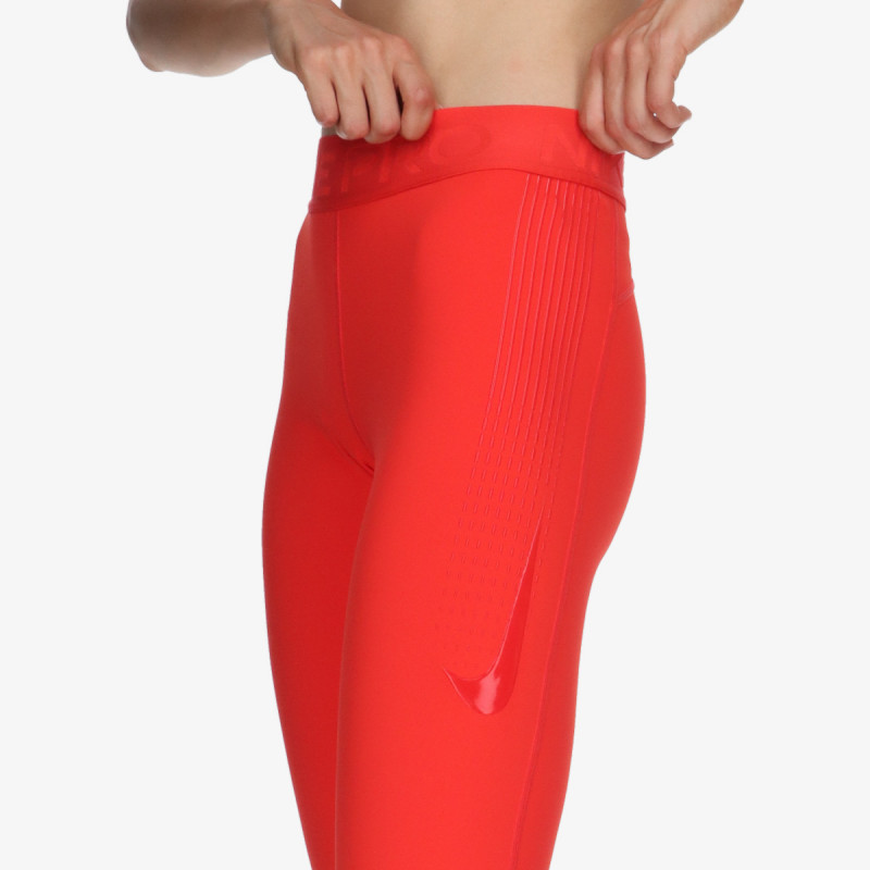 Nike Pro 