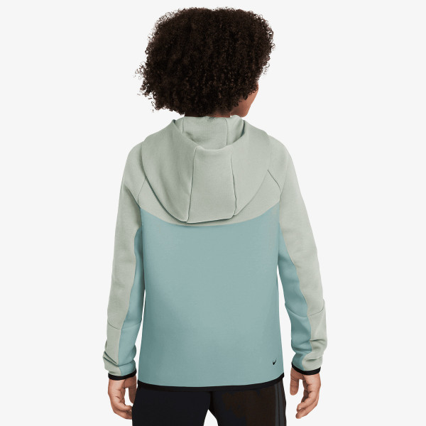 Nike Sportswear 