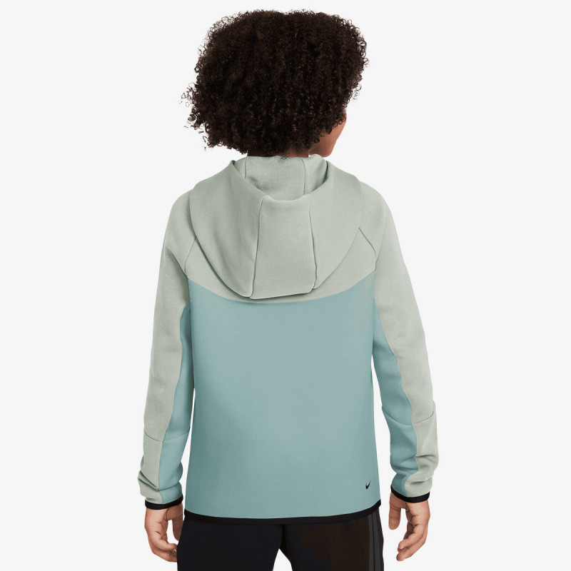 Nike Sportswear 