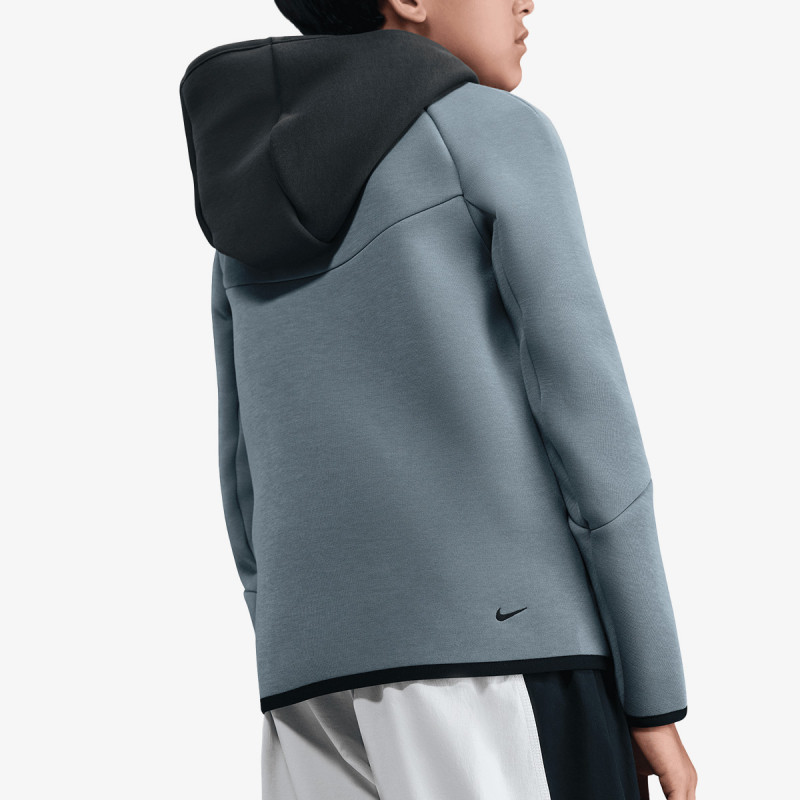 Nike Sportswear 