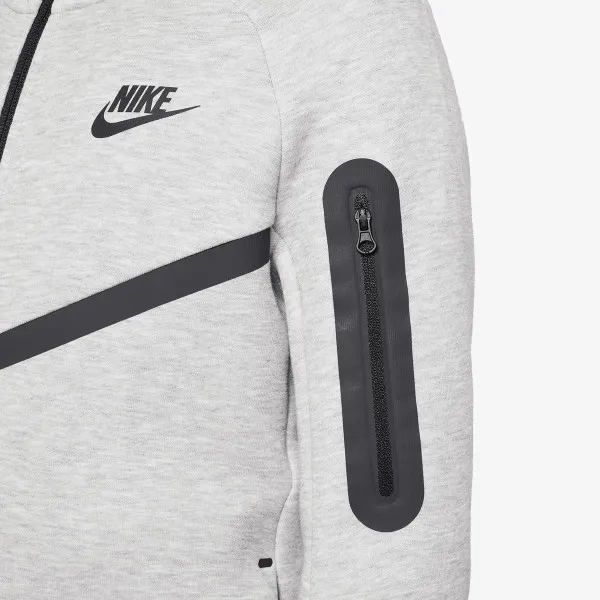 Nike Sportswear 