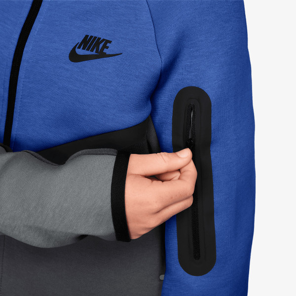 Nike Sportswear 