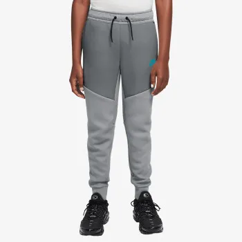 Nike Sportswear 