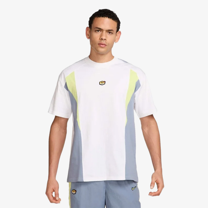 Nike Sportswear 