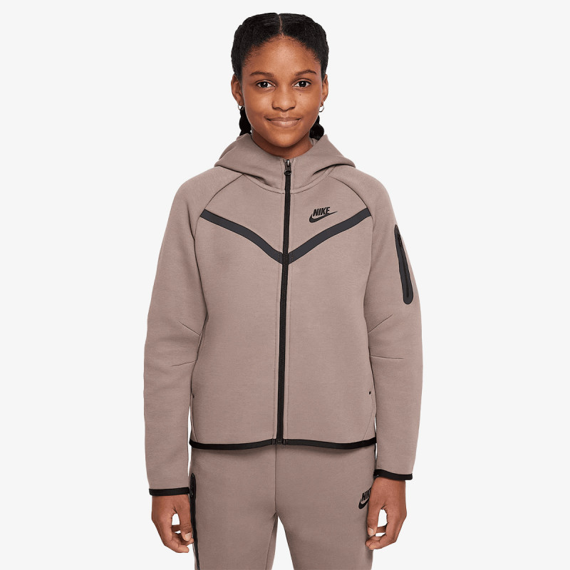 Nike Sportswear 