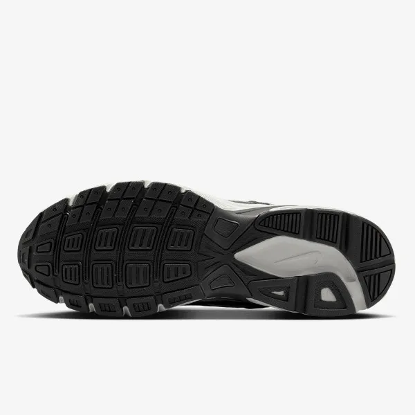 Nike Initiator 