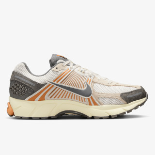 Nike NIKE ZOOM VOMERO 5 APP 