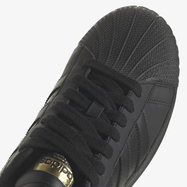 adidas Superstar XLG 