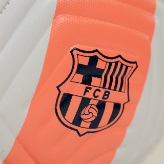 Nike FCB NK ACADEMY T90-WHITE/BRIGHT MANGO/MI 