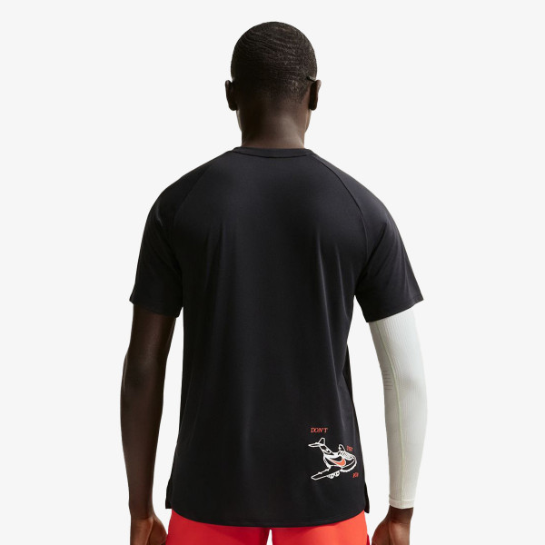 Nike M NK DFADV FLY NIKE STRIDE SS 