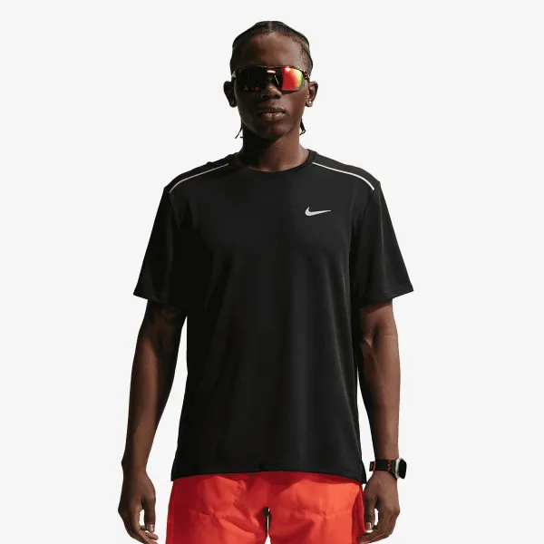 Nike Miler 