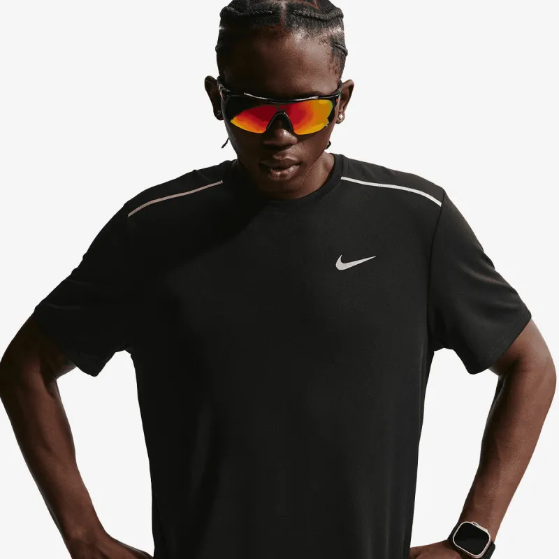 Nike Miler 