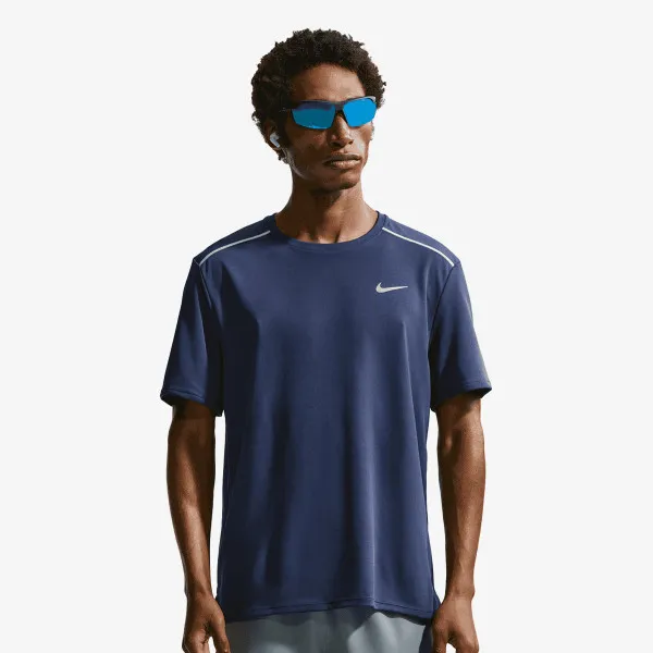 Nike Miler 