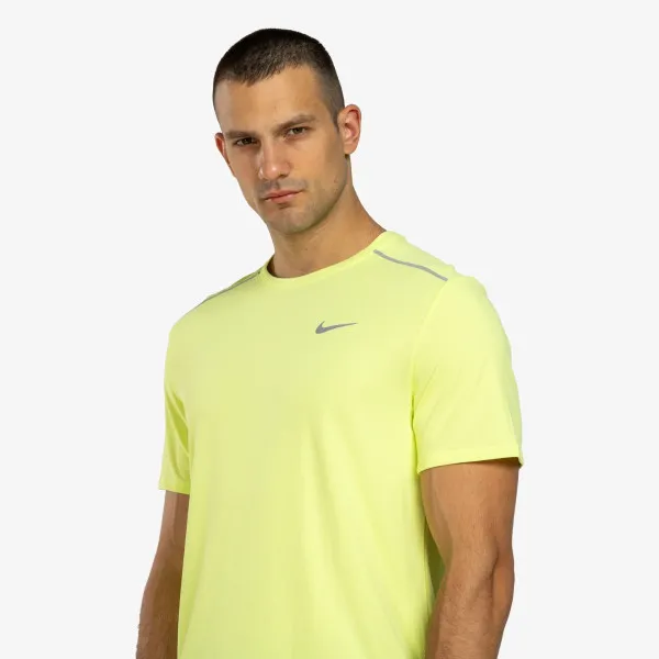 Nike Miler 