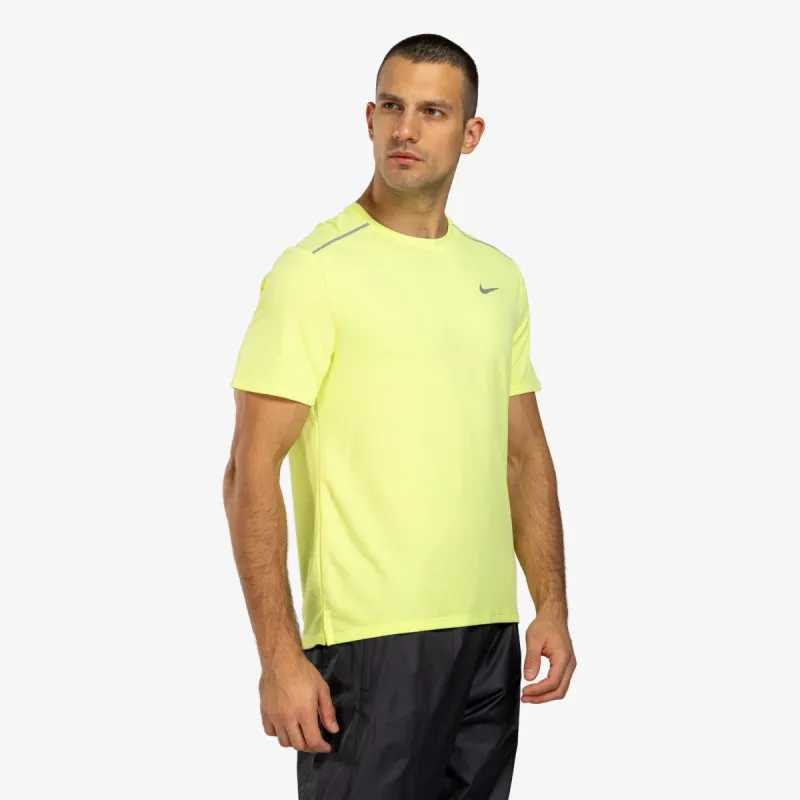 Nike Miler 