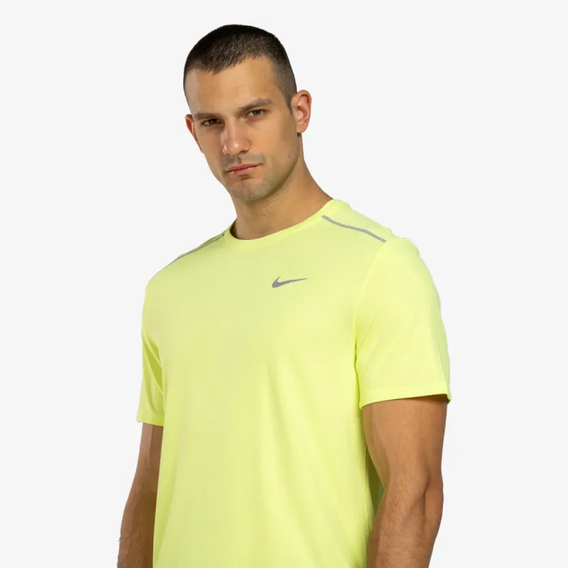 Nike Miler 