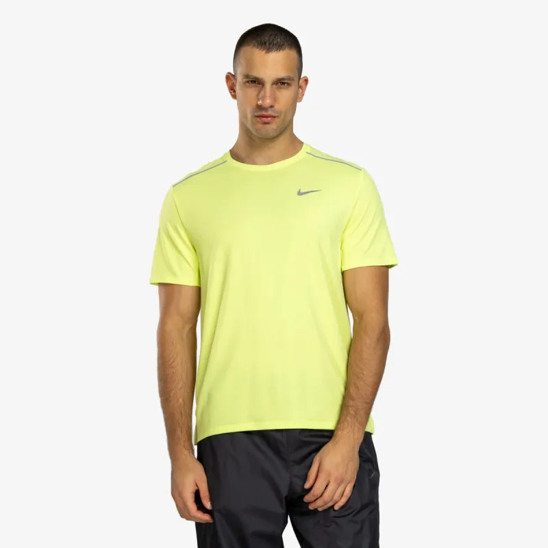 Nike Miler 
