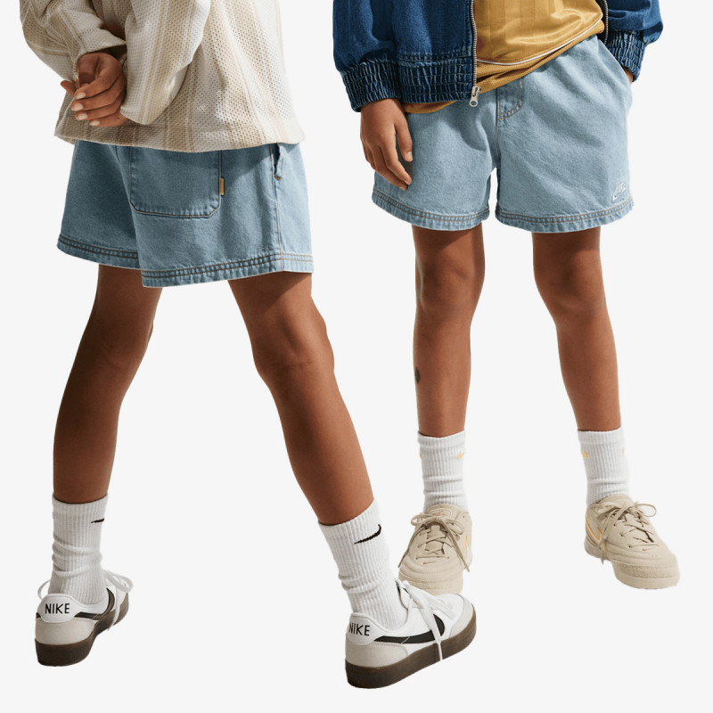 Nike Sportswear 