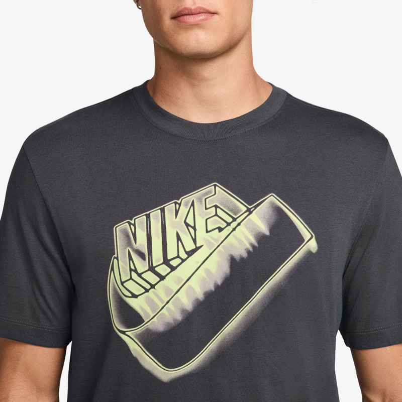 Nike Sportswear 