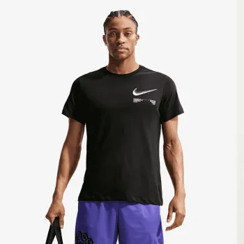 Nike T-shirt 