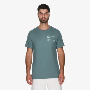 Nike T-shirt 