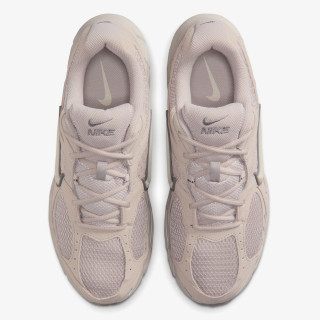 Nike NIKE V5 RNR SUEDE 