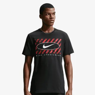 Nike Sportswear 