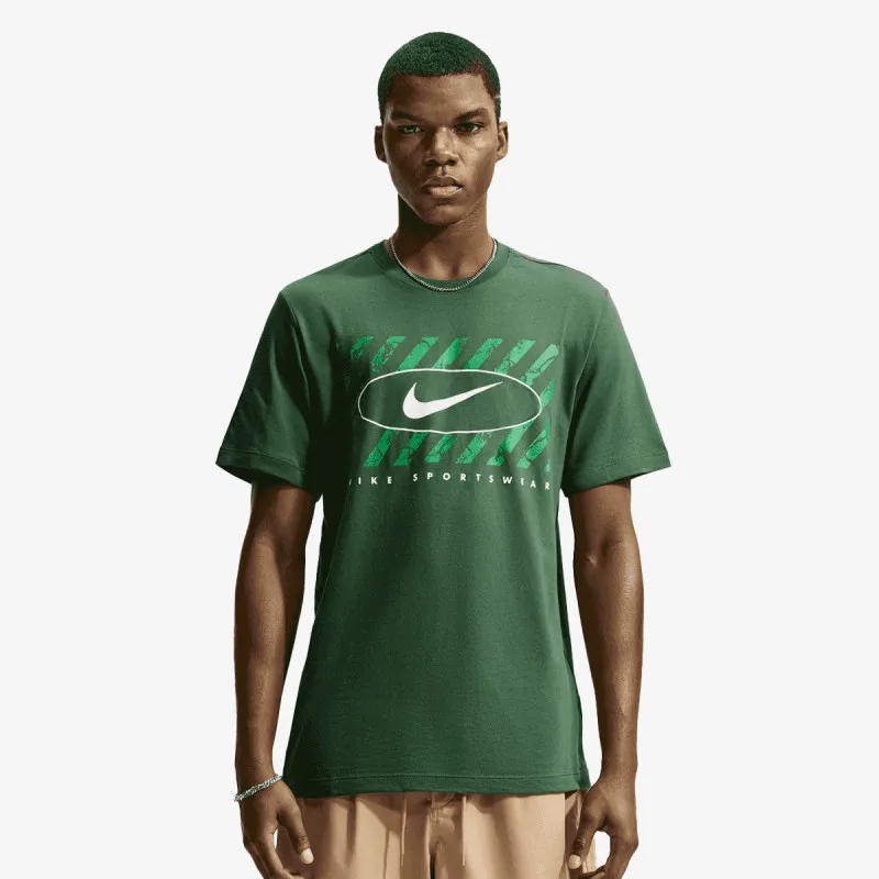 Nike Sportswear 