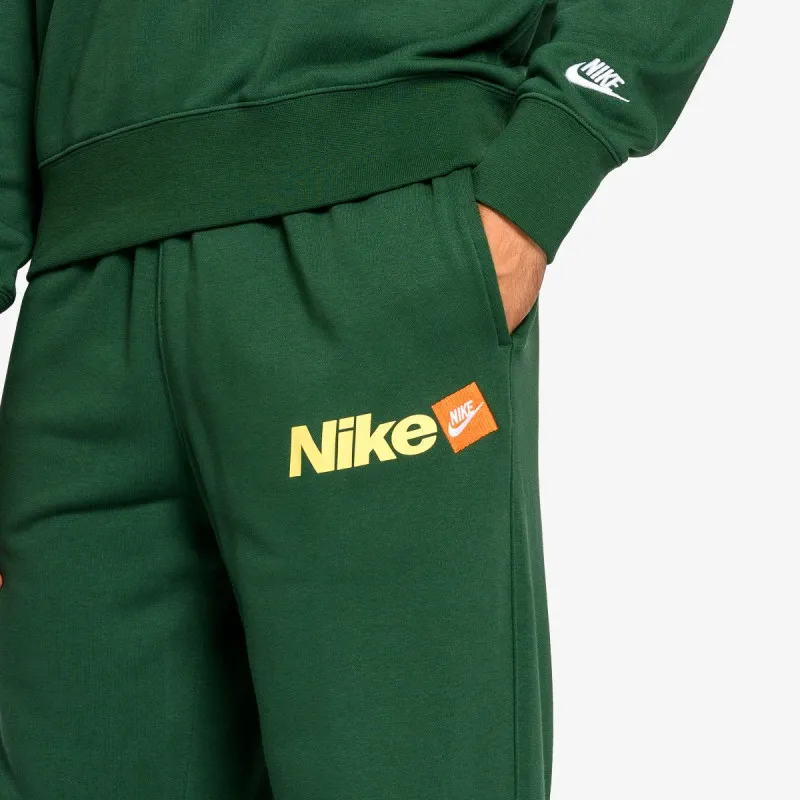Nike Club 