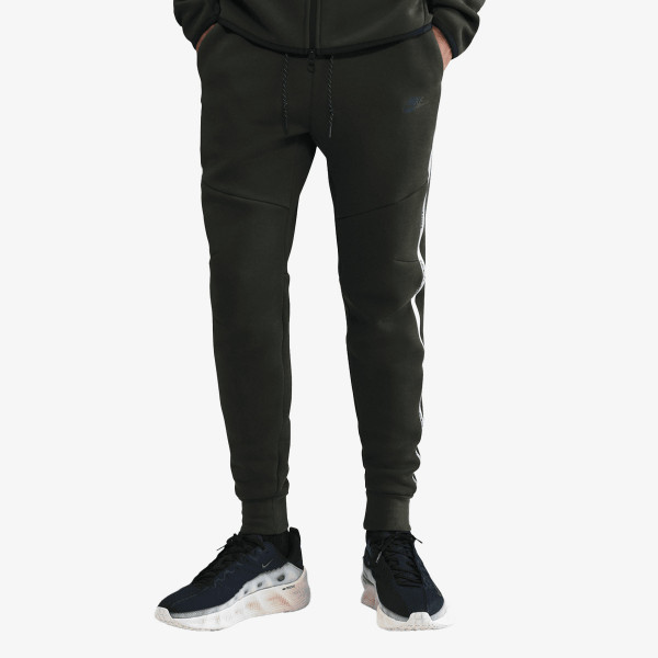 Nike Tech 