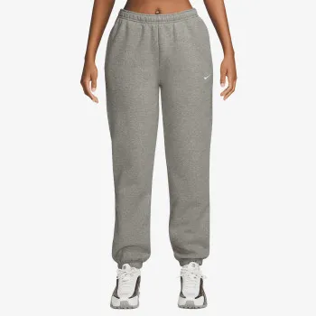 Nike Studio 