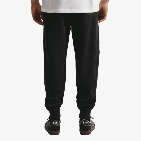M NK CLUB VARSITY JOGGER 
