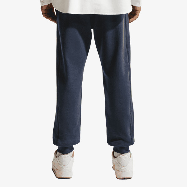 M NK CLUB VARSITY JOGGER 