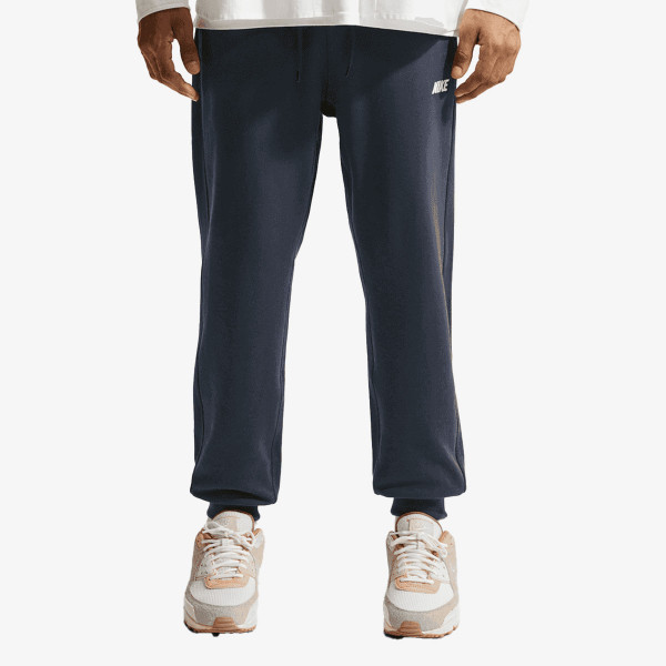 M NK CLUB VARSITY JOGGER 