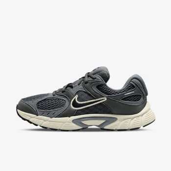 Nike V5 Runner 