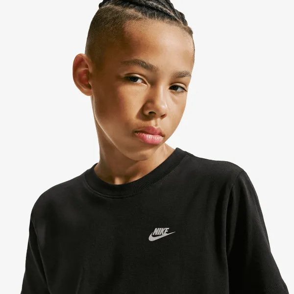 Nike Sportswear 