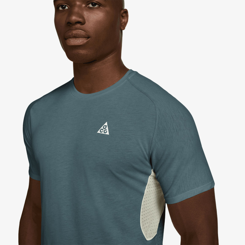 Nike M ACG DFADV SOLAR CHASE SS 