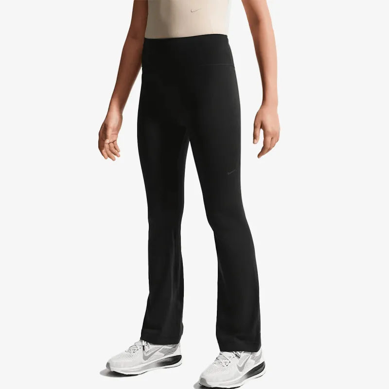 Nike Mavn 