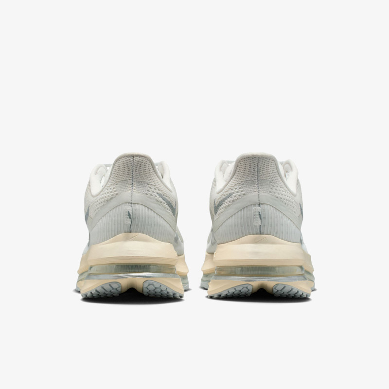 Nike Pegasus Premium 