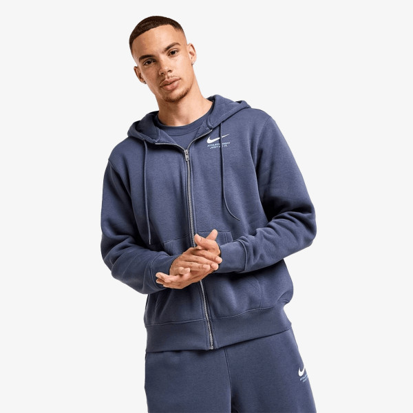 Nike Club 