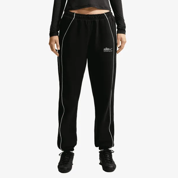 Nike Studio 