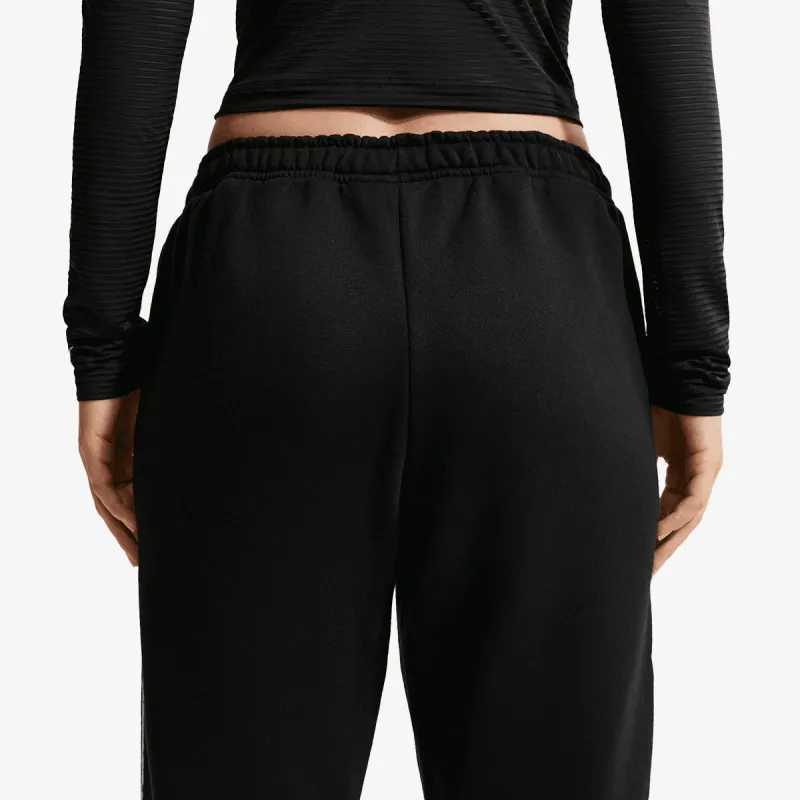 Nike Studio 