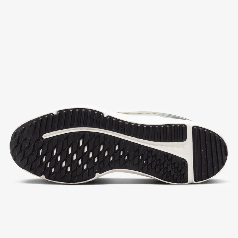 Nike Cosmic Runner 