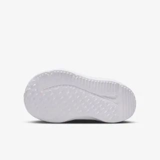 Nike Cosmic Runner 